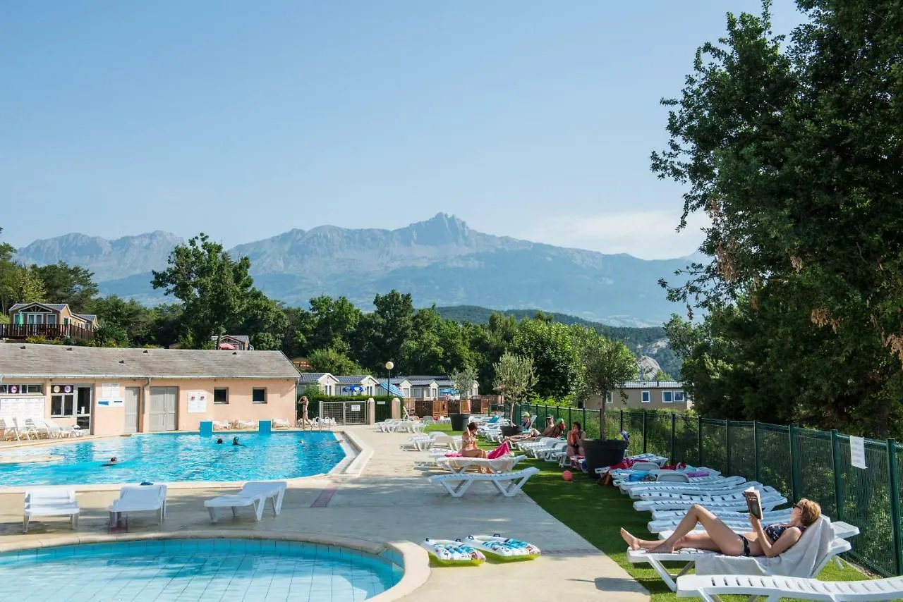 L'Ecrin Du Lac Chorges 3*,